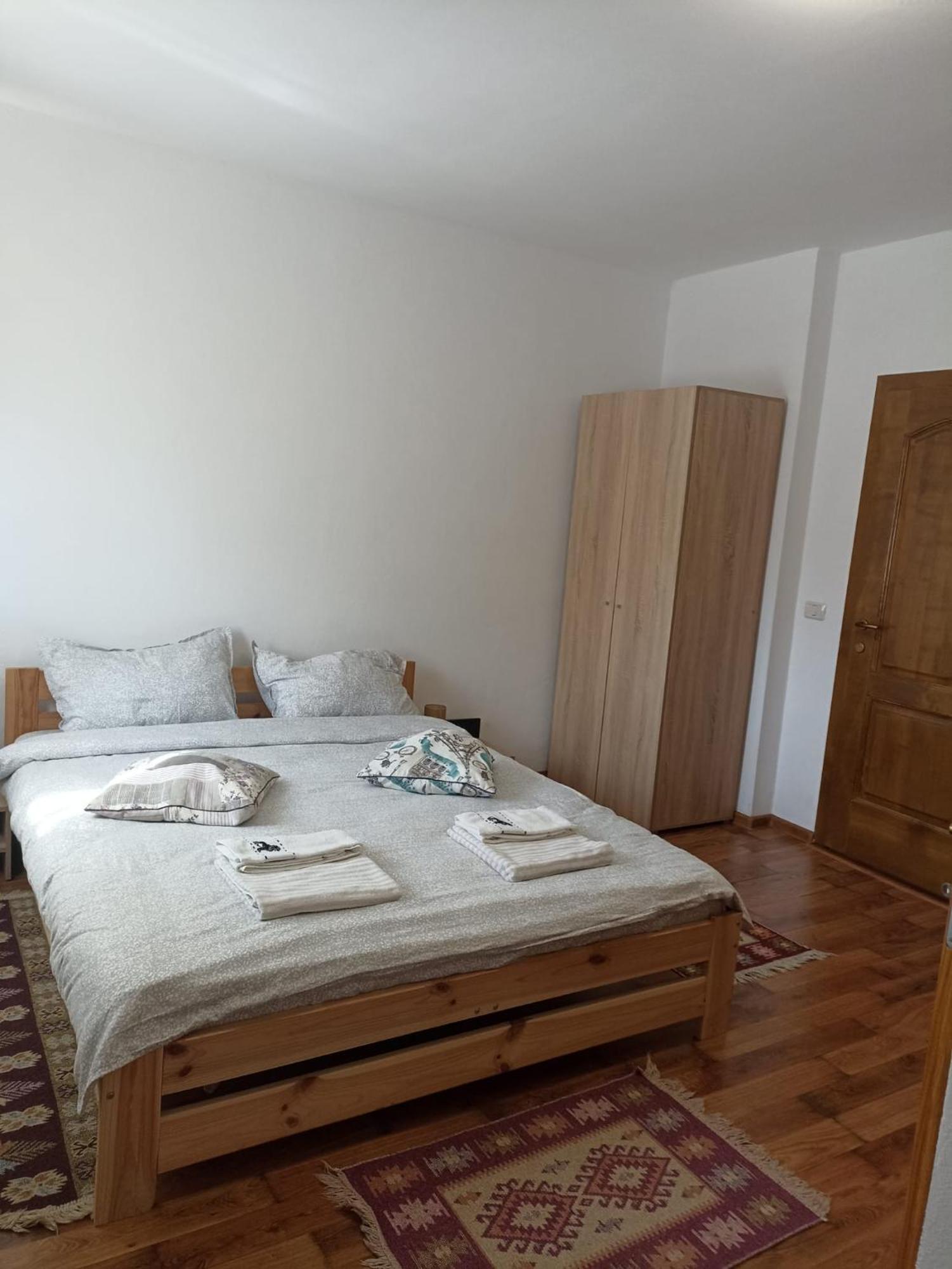 Pensiunea Costesti Costeşti Exterior foto